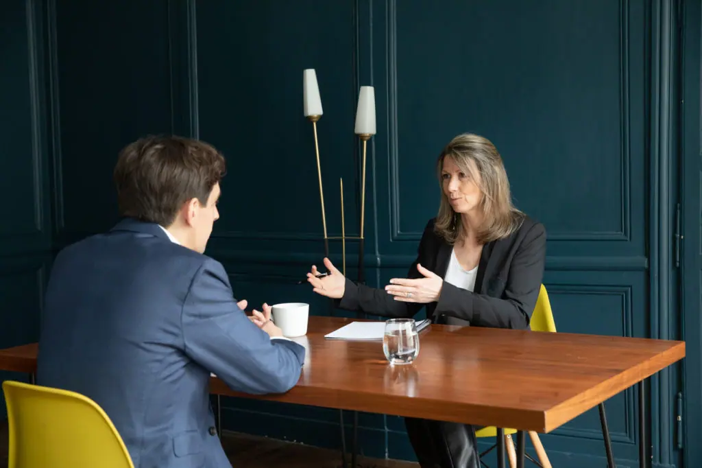 Image consultante en session bénéficiaire de bilan de compétences